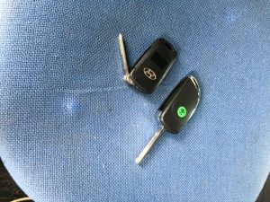 Mobilisation Locksmith PTY LTD Honda Car Keys in hand